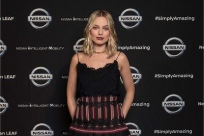 Margot Robbie a Nissan fenntarthatósági fejlesztéseinek élén